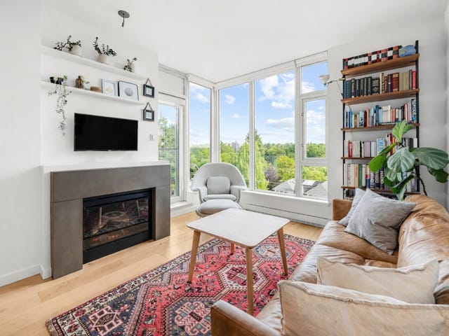 Apartment for sale in Vancouver, Vancouver West, 607 2528 Maple Street, 263112182 | Realtylink.org