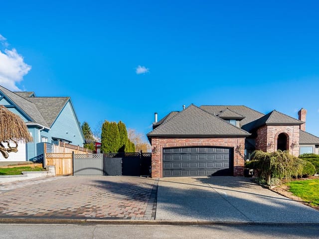 House for sale in Surrey, Cloverdale, 18459 56a Avenue, 263112271 | Realtylink.org