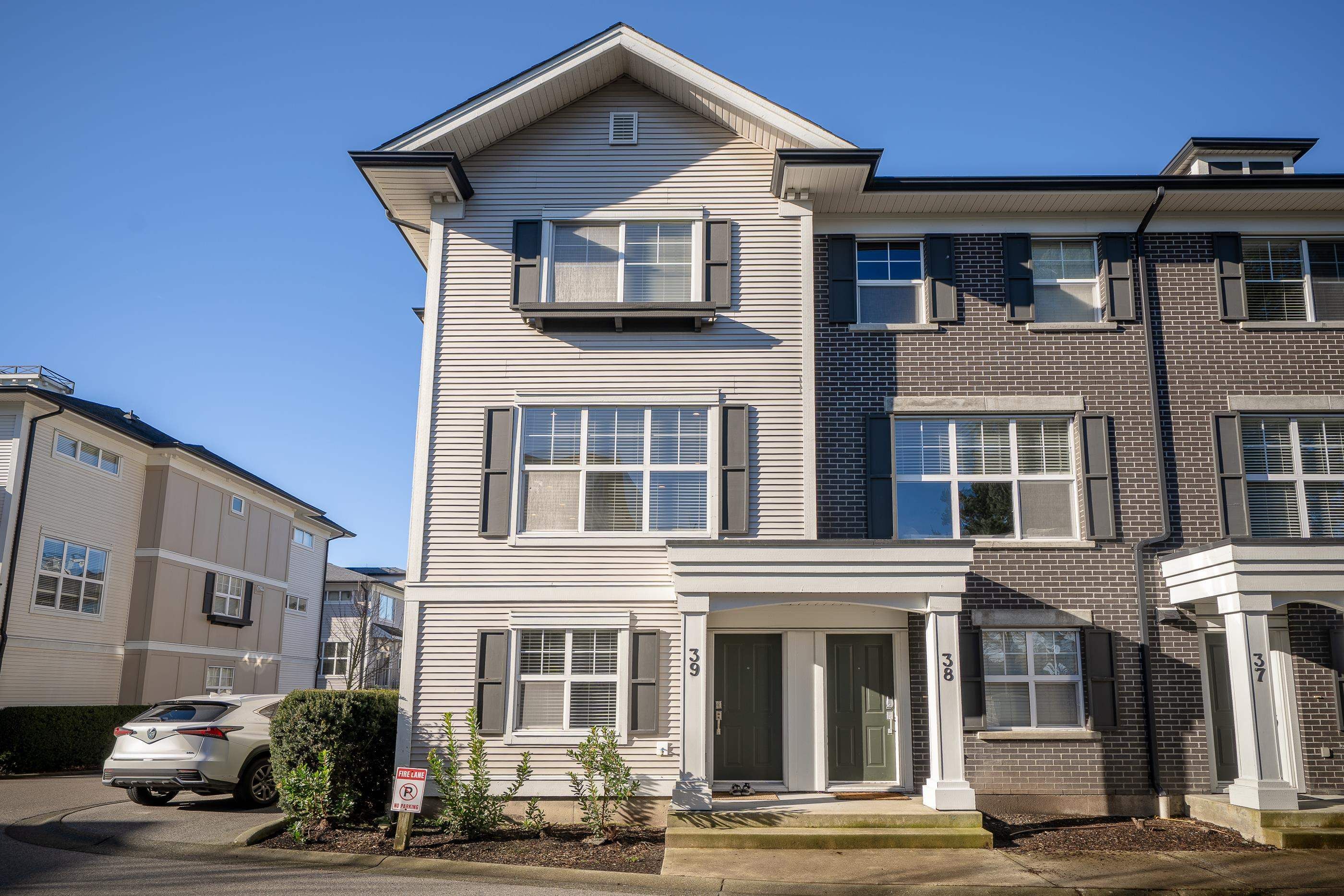 Townhouse for sale in Surrey, South Surrey White Rock, 39 2469 164 Street, 263112390 | Realtylink.org