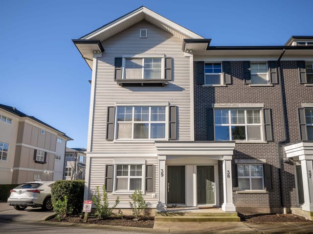 Townhouse for sale in Surrey, South Surrey White Rock, 39 2469 164 Street, 263112390 | Realtylink.org