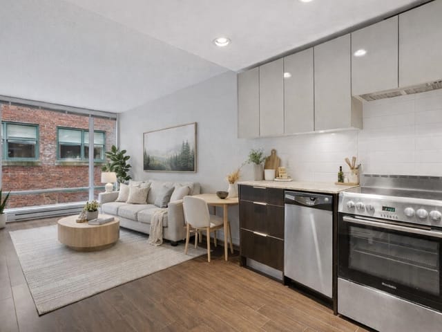 Apartment for sale in Vancouver, Vancouver West, 312 1919 Wylie Street, 263112455 | Realtylink.org