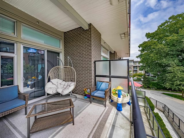 Apartment for sale in New Westminster, New Westminster, 102 28 E Royal Avenue, 263112678 | Realtylink.org