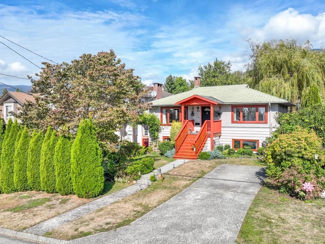 House for sale in North Vancouver, North Vancouver, 430 W Kings Road, 263112893 | Realtylink.org