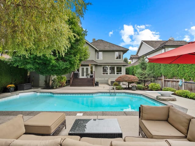 House for sale in Surrey, South Surrey White Rock, 15639 37a Avenue, 263112895 | Realtylink.org