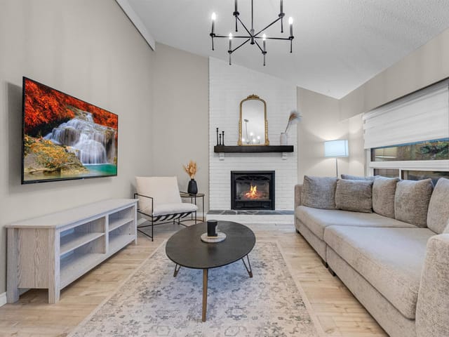 House for sale in Surrey, North Surrey, 11585 Royal Crescent, 263112970 | Realtylink.org