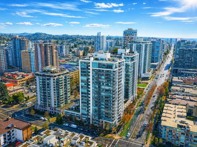 Apartment for sale in North Vancouver, North Vancouver, 1304 1320 Chesterfield Avenue, 263113028 | Realtylink.org