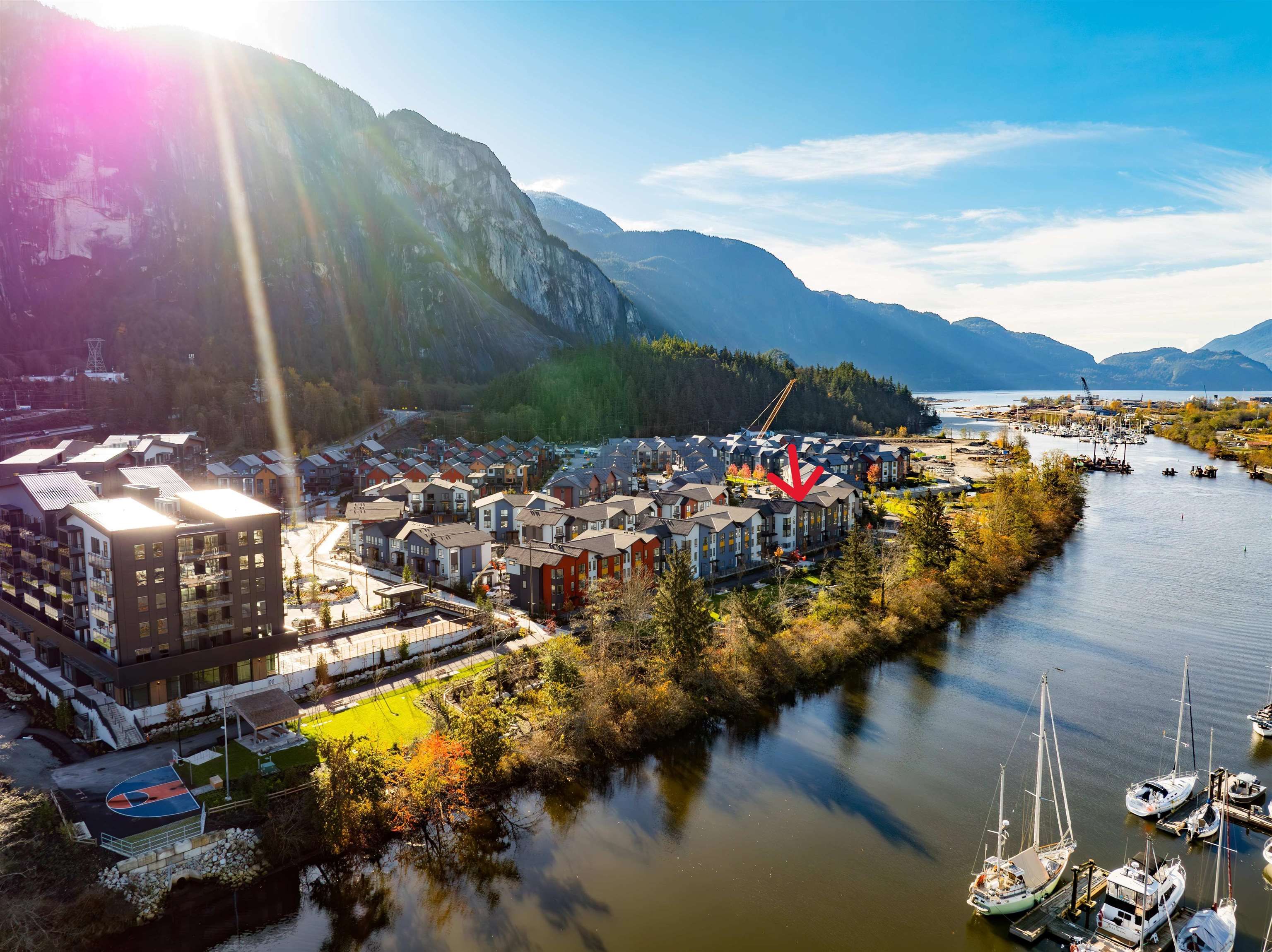 Townhouse for sale in Squamish, Squamish, 38071 Helm Way, 263113048 | Realtylink.org