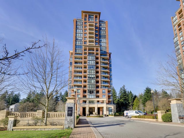 Apartment for sale in Burnaby, Burnaby South, 1004 6823 Station Hill Drive, 263113090 | Realtylink.org