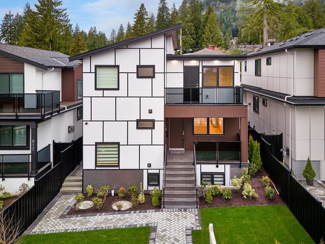 House for sale in North Vancouver, North Vancouver, 806 Montroyal Boulevard, 263113136 | Realtylink.org