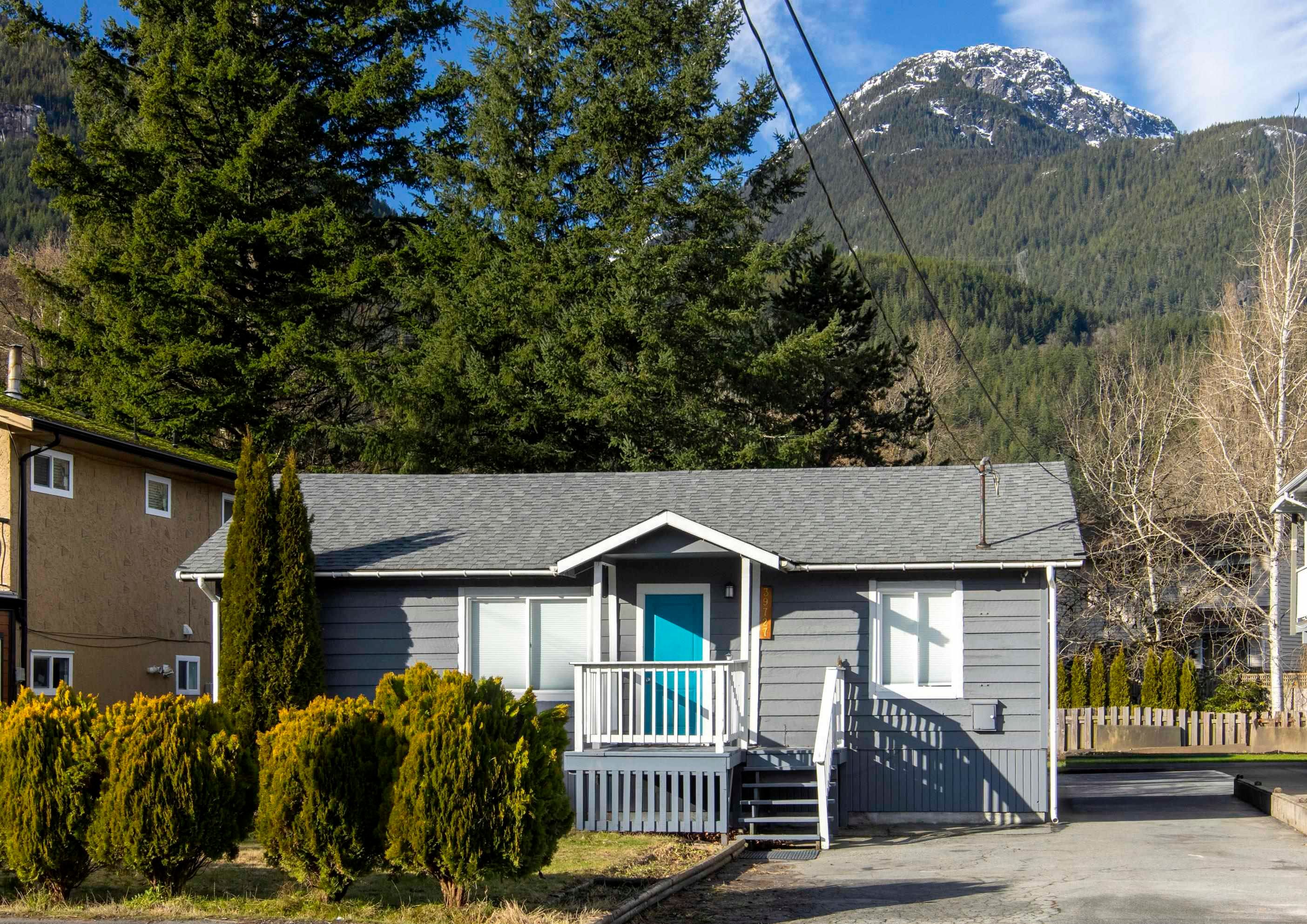 House for sale in Squamish, Squamish, 39727 Government Road, 263113161 | Realtylink.org