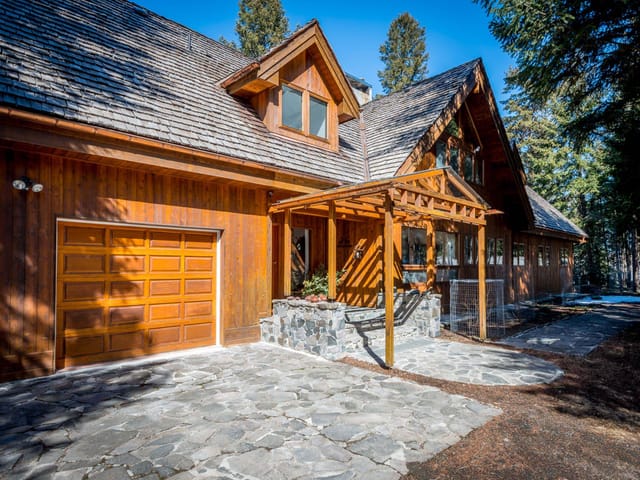 House for sale in Horse Lake, 100 Mile House, 6663 Sven Road, 263113209 | Realtylink.org