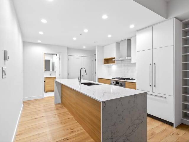 Apartment for sale in Port Moody, Port Moody, 126 55 Klahanie Drive, 263113303 | Realtylink.org