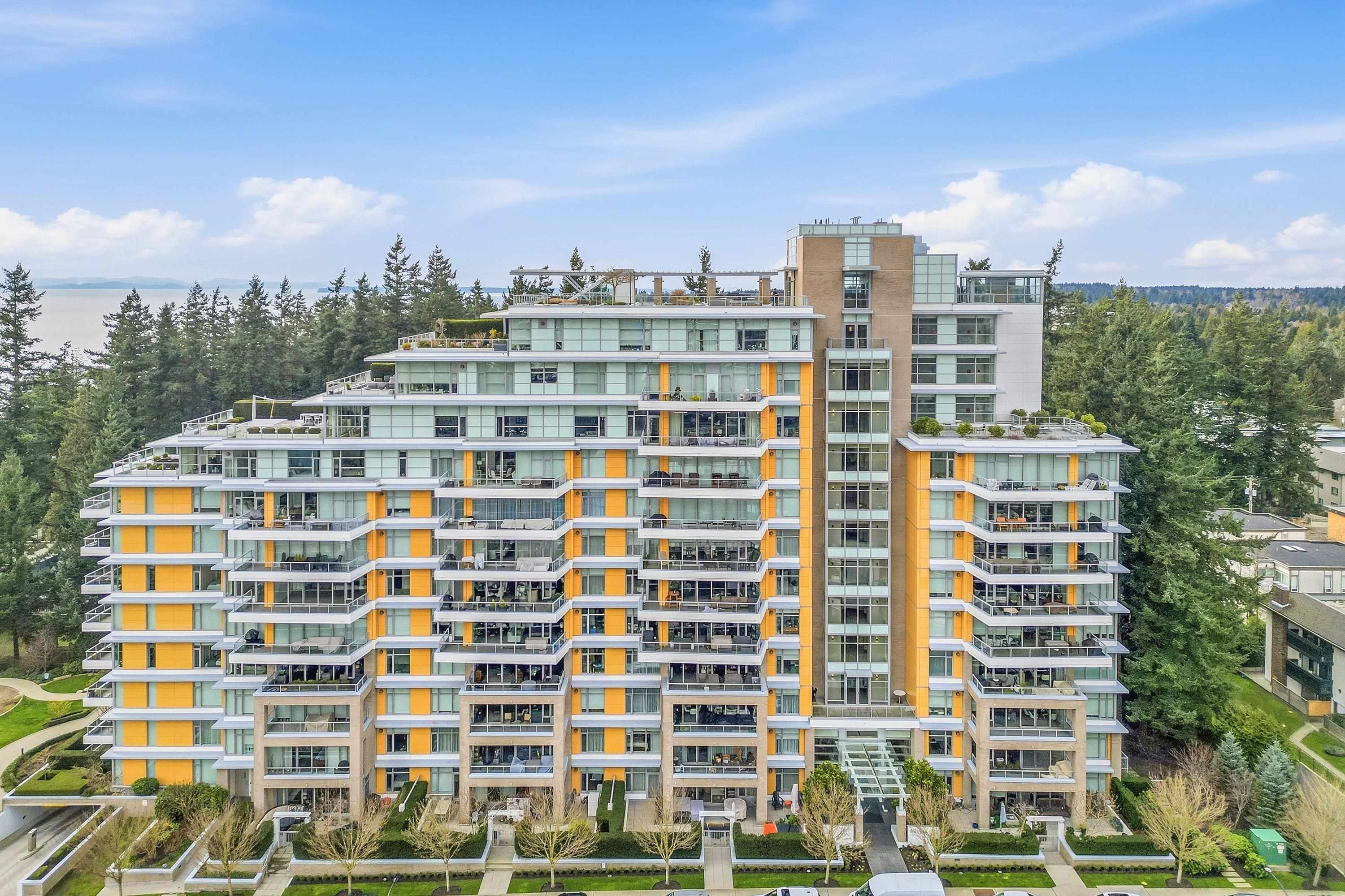 Apartment for sale in White Rock, South Surrey White Rock, 103 1501 Vidal Street, 263113344 | Realtylink.org