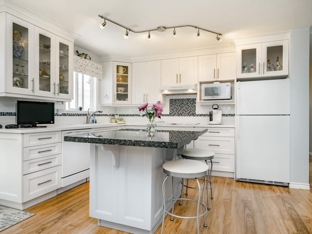 Manufactured Home for sale in Surrey, South Surrey White Rock, 65 1400 164 Street, 263113350 | Realtylink.org