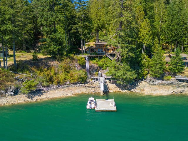 House for sale in Gambier Island, Sunshine Coast, 1010 Taki-Te-Si Road, 263113410 | Realtylink.org