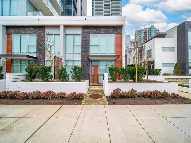 Townhouse for sale in Surrey, North Surrey, TH17 13428 105 Ave, 263113494 | Realtylink.org