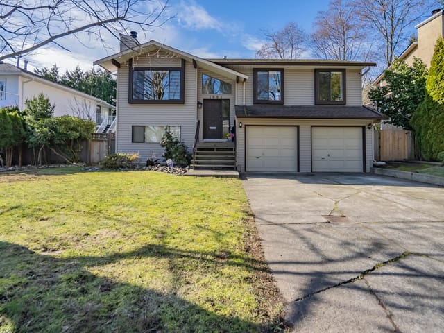 House for sale in Surrey, South Surrey White Rock, 1981 158a Street, 263113683 | Realtylink.org