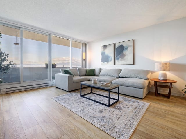 Apartment for sale in Burnaby, Burnaby South, 2104 5652 Patterson Avenue, 263113720 | Realtylink.org