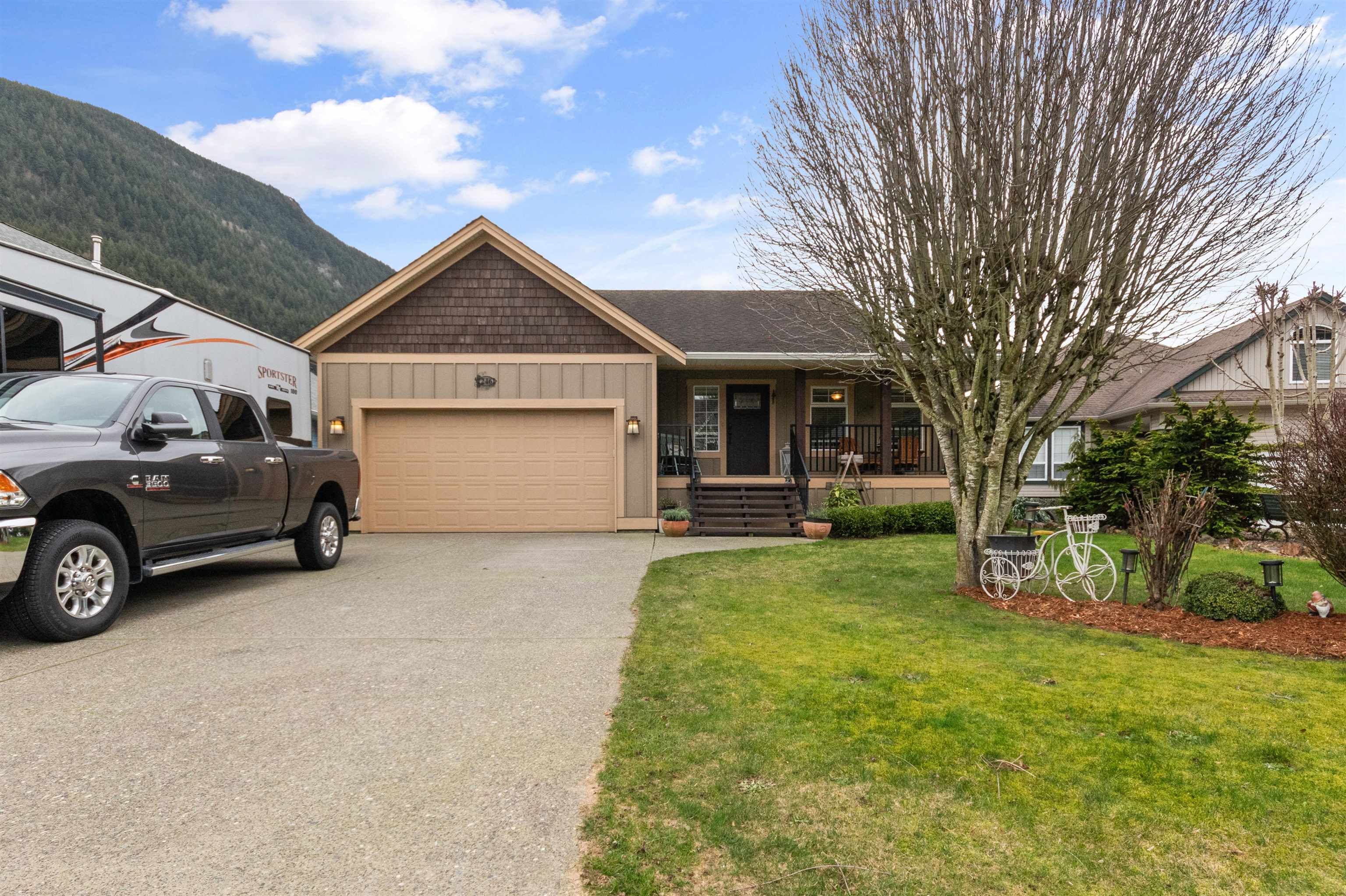 House for sale in Harrison Hot Springs, Harrison Lake, 246 Balsam Avenue, 263113766 | Realtylink.org
