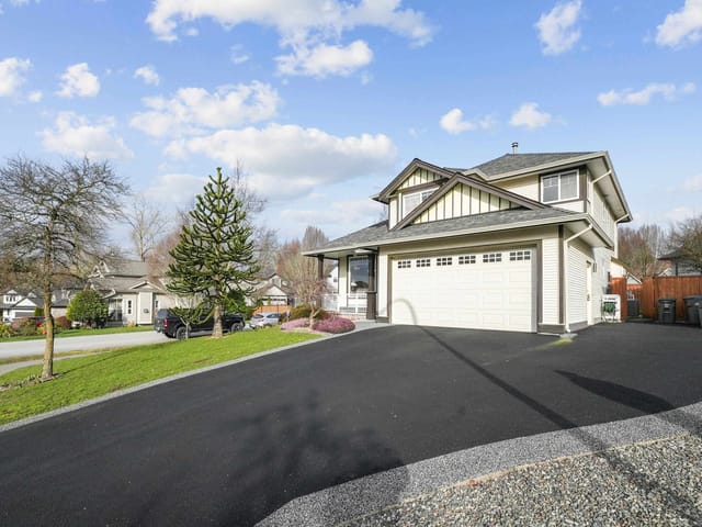 House for sale in Surrey, Cloverdale, 18111 68a Avenue, 263113771 | Realtylink.org