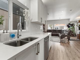 House for sale in Harrison Hot Springs, Harrison Lake, 17 750 Hot Springs Road, 263113868 | Realtylink.org