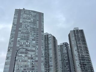 Apartment for sale in Surrey, North Surrey, 2410 9981 Whalley Boulevard, 263113945 | Realtylink.org