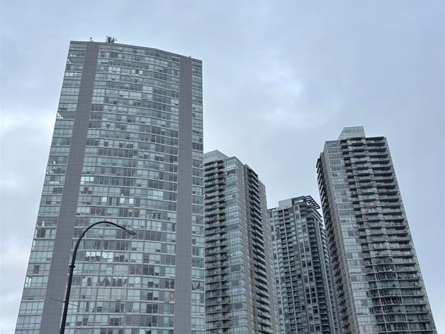 Apartment for sale in Surrey, North Surrey, 2410 9981 Whalley Boulevard, 263113945 | Realtylink.org