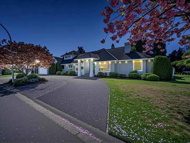 House for sale in Surrey, South Surrey White Rock, 13658 19 Avenue, 263114130 | Realtylink.org