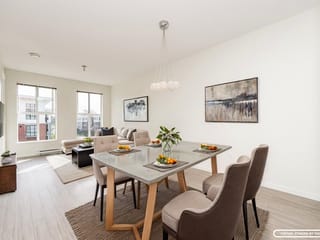 Apartment for sale in Surrey, South Surrey White Rock, 421 3323 151 Street, 263114181 | Realtylink.org