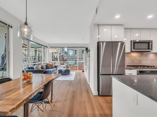 Apartment for sale in North Vancouver, North Vancouver, 404 2632 Library Lane, 263114184 | Realtylink.org