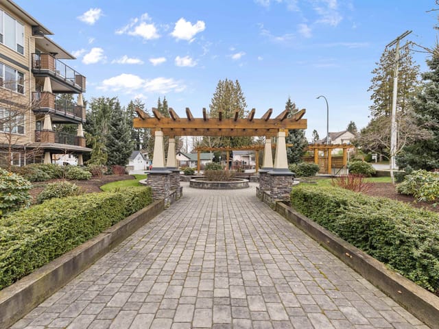 Apartment for sale in Abbotsford, Abbotsford, 321 2565 Campbell Avenue, 263114186 | Realtylink.org