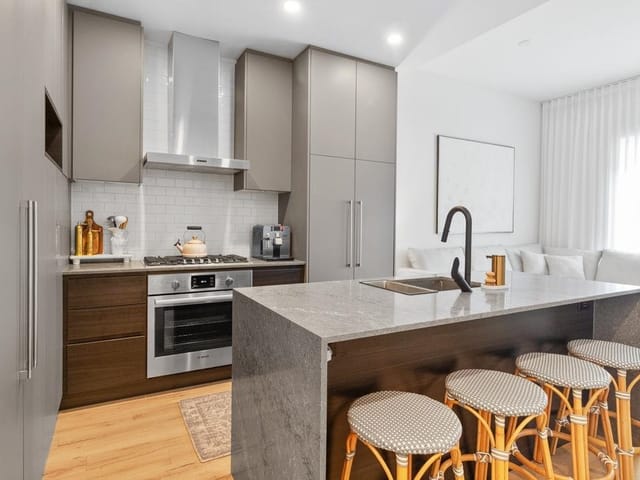 Apartment for sale in Port Moody, Port Moody, 632 55 Klahanie Drive, 263114384 | Realtylink.org