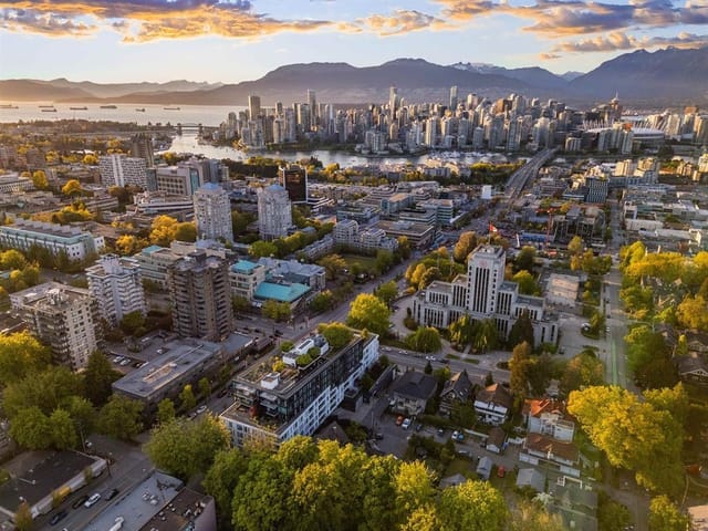 Apartment for sale in Vancouver, Vancouver West, 909 2888 Cambie Street, 263114418 | Realtylink.org