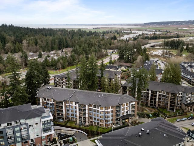 Apartment for sale in Surrey, South Surrey White Rock, 511 3535 146a Street, 263114476 | Realtylink.org