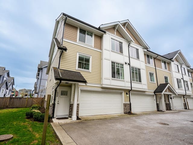 Townhouse for sale in Surrey, Cloverdale, 12 7056 192 Street, 263114571 | Realtylink.org