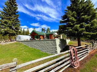 House for sale in Lac La Hache, 100 Mile House, 2875 Spout Lake Road, 263114585 | Realtylink.org