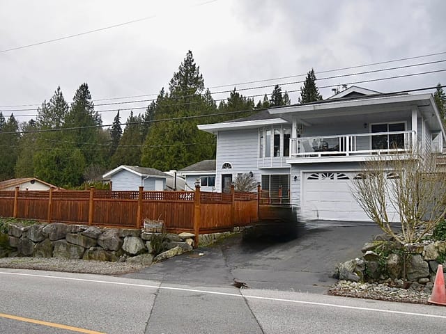 House for sale in Sechelt, Sunshine Coast, 6135 Fairway Avenue, 263114591 | Realtylink.org