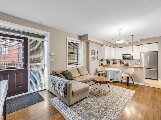 Apartment for sale in New Westminster, New Westminster, 3 12 E Royal Avenue, 263114628 | Realtylink.org