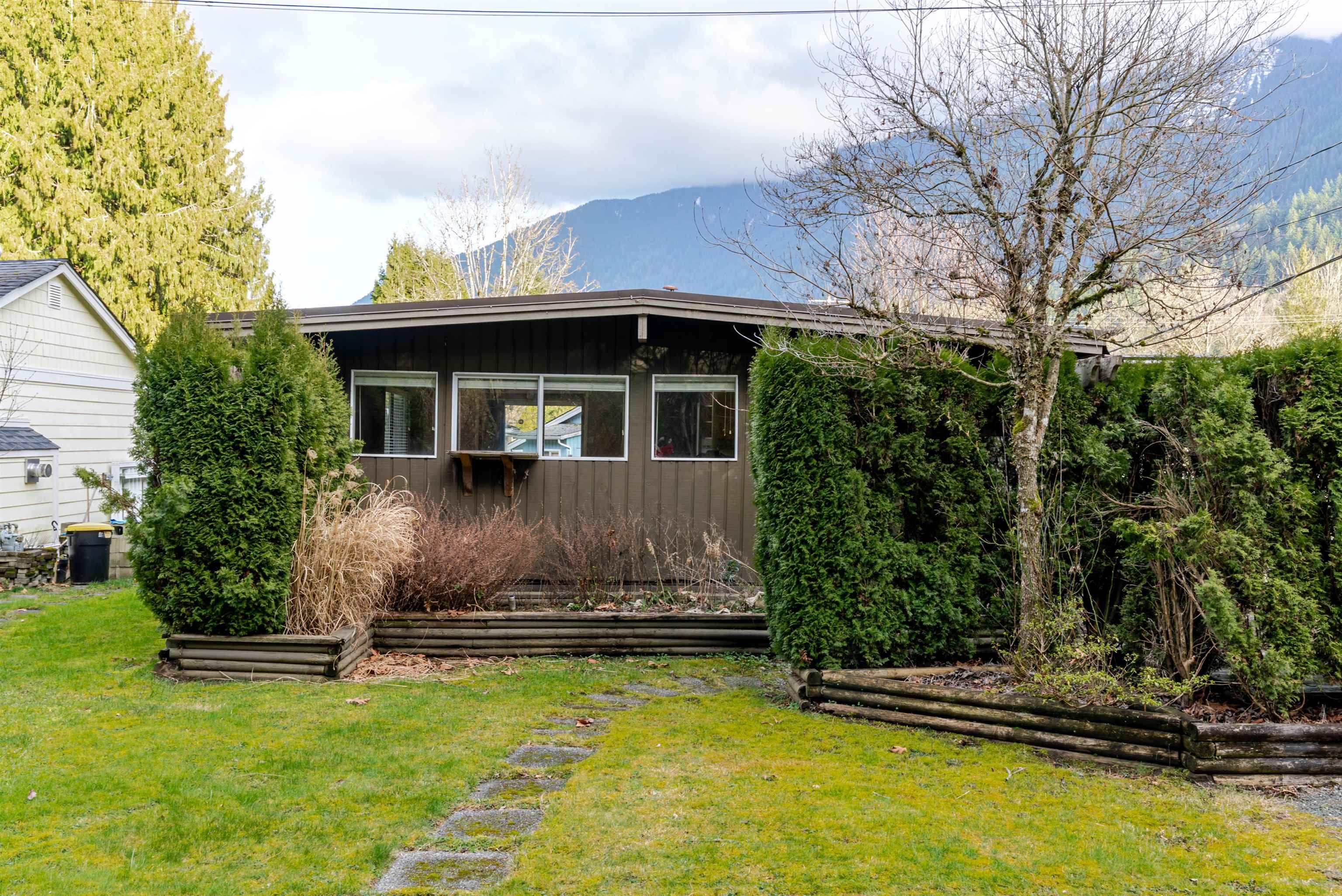 House for sale in Lindell Beach, Cultus Lake & Area, 1876 Vera Road, 263114630 | Realtylink.org
