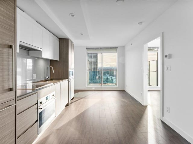 Apartment for sale in Surrey, North Surrey, 1212 13615 Fraser Highway, 263114633 | Realtylink.org