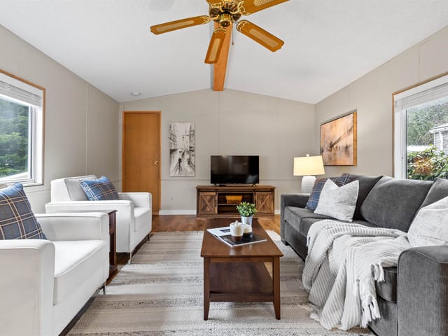 Manufactured Home for sale in Cultus Lake, Cultus Lake & Area, 216 45835 Sleepy Hollow Road, 263114675 | Realtylink.org