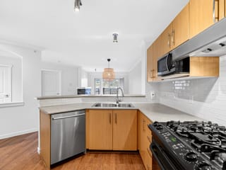 Apartment for sale in Port Moody, Port Moody, 408 300 Klahanie Drive, 263114678 | Realtylink.org