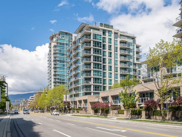 Apartment for sale in North Vancouver, North Vancouver, 405 168 E Esplanade, 263114695 | Realtylink.org