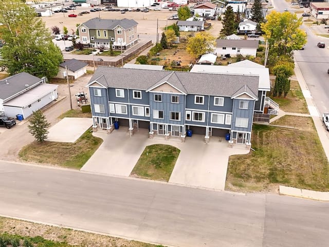 Fourplex for sale in Fort St. John, Fort St. John, 10121 97 Avenue, 263114727 | Realtylink.org