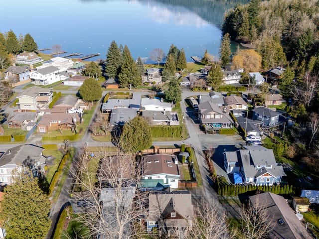 House for sale in Lindell Beach, Cultus Lake & Area, 1809 Carol Road, 263114759 | Realtylink.org