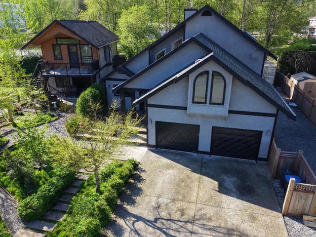House for sale in Squamish, Squamish, 41281 Meadow Avenue, 263114855 | Realtylink.org