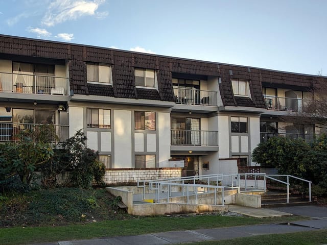 Apartment for sale in North Vancouver, North Vancouver, 105 275 W 2nd Street, 263114957 | Realtylink.org