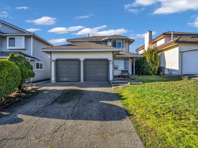 House for sale in Coquitlam, Coquitlam, 642 Lost Lake Drive, 263114965 | Realtylink.org