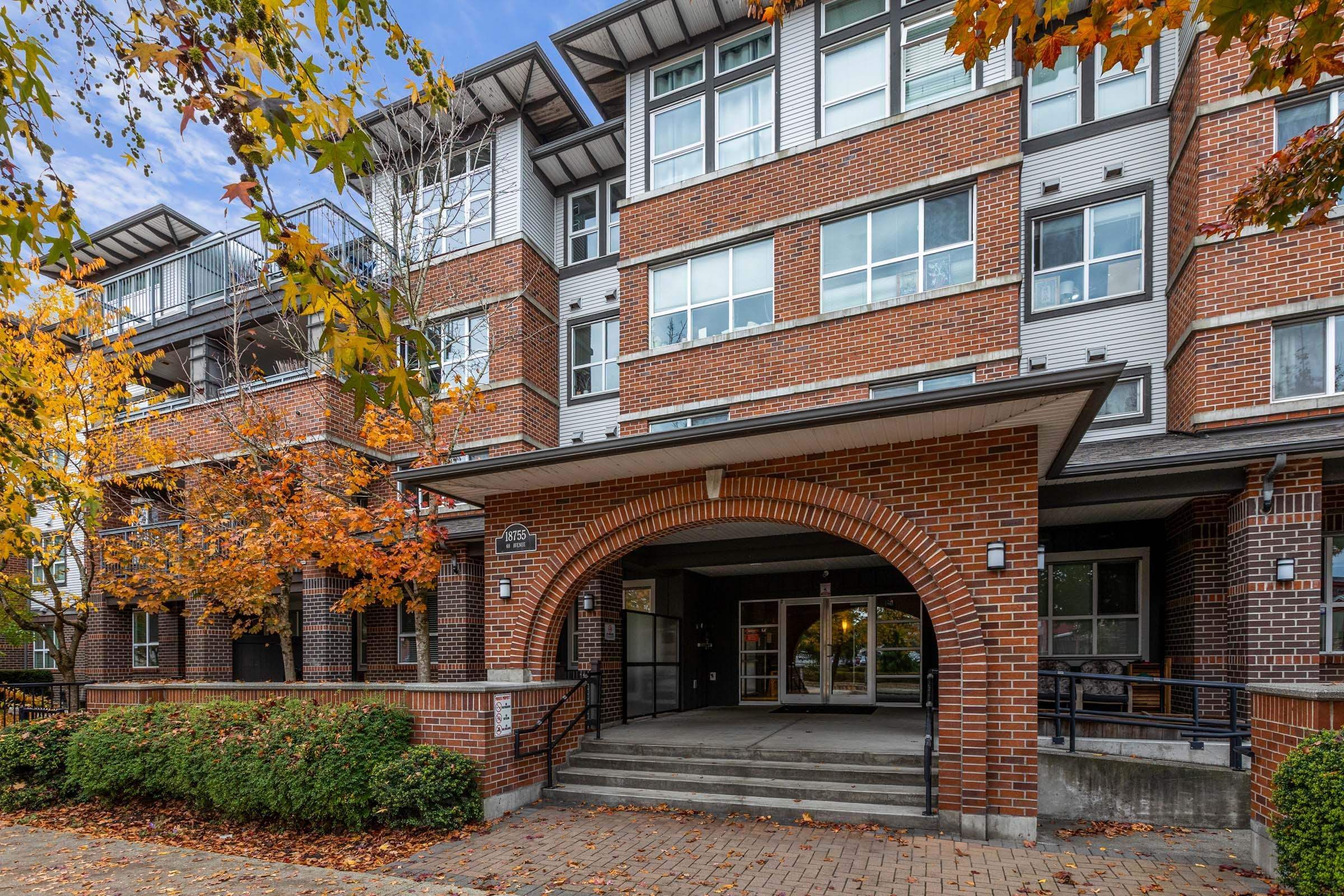 Apartment for sale in Surrey, Cloverdale, 401 18755 68 Avenue, 263114981 | Realtylink.org