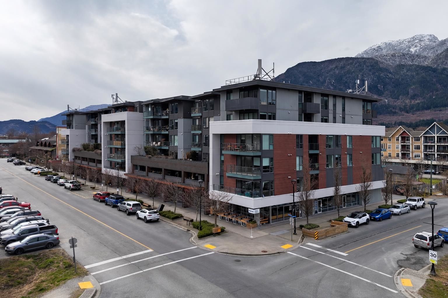 Apartment for sale in Squamish, Squamish, 611 37881 Cleveland Avenue, 263115058 | Realtylink.org